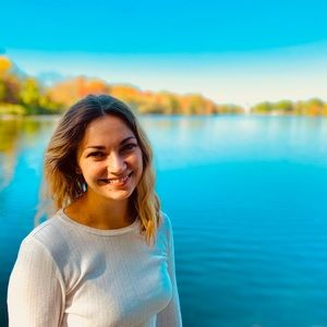 Meet your Posher, Julia